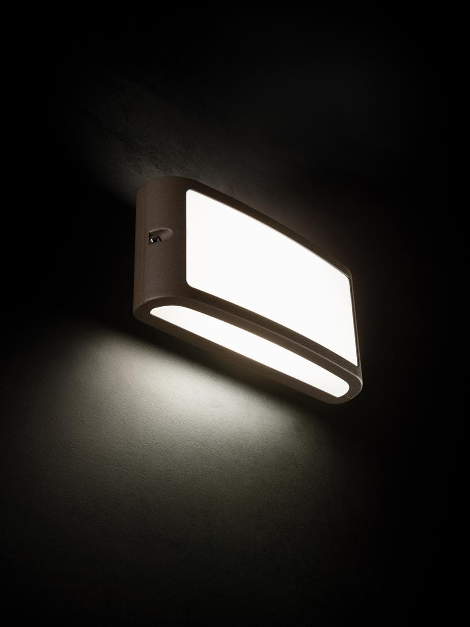 Applique Led 'Screen' Grigio - 10 Watt - Sovil in Lampade da parete BricoGo - Marano di Napoli, commercioVirtuoso.it