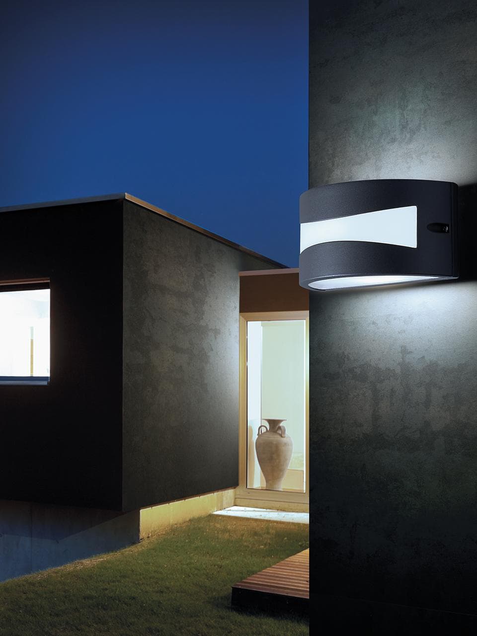 Applique Led 'Tibet' 10 W - Cm 22 X 12,1X 10,8 Bianco - Sovil in Lampade da parete BricoGo - Marano di Napoli, commercioVirtuoso.it