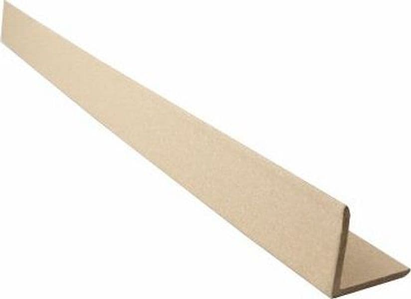 Profilo Angolare Paraspigoli In Cartone 120 Cm Imballaggi Per Spedizione E Trasloco Angoli 35 X 35 Mm in Angolari da imballaggio BricoGo - Marano di Napoli, commercioVirtuoso.it