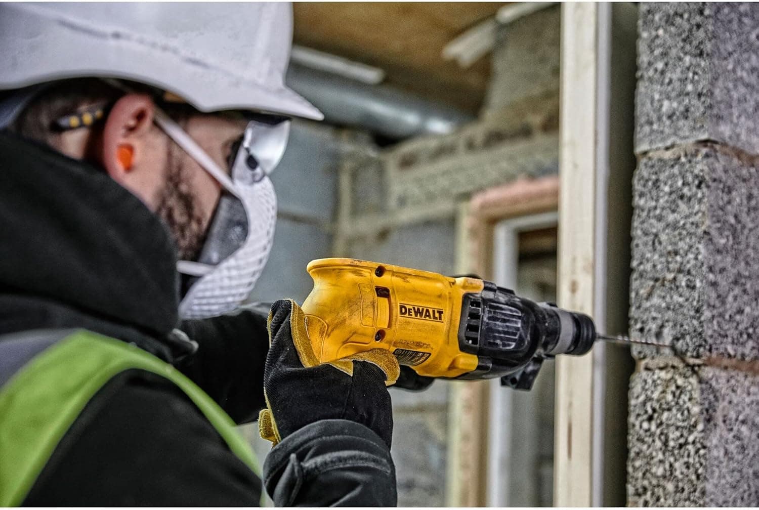 Tassellatore Sds-Plus 710W 2J (D25033K-Qs) - 1 Pezzi Dewalt in Set punte per trapani BricoGo - Marano di Napoli, commercioVirtuoso.it