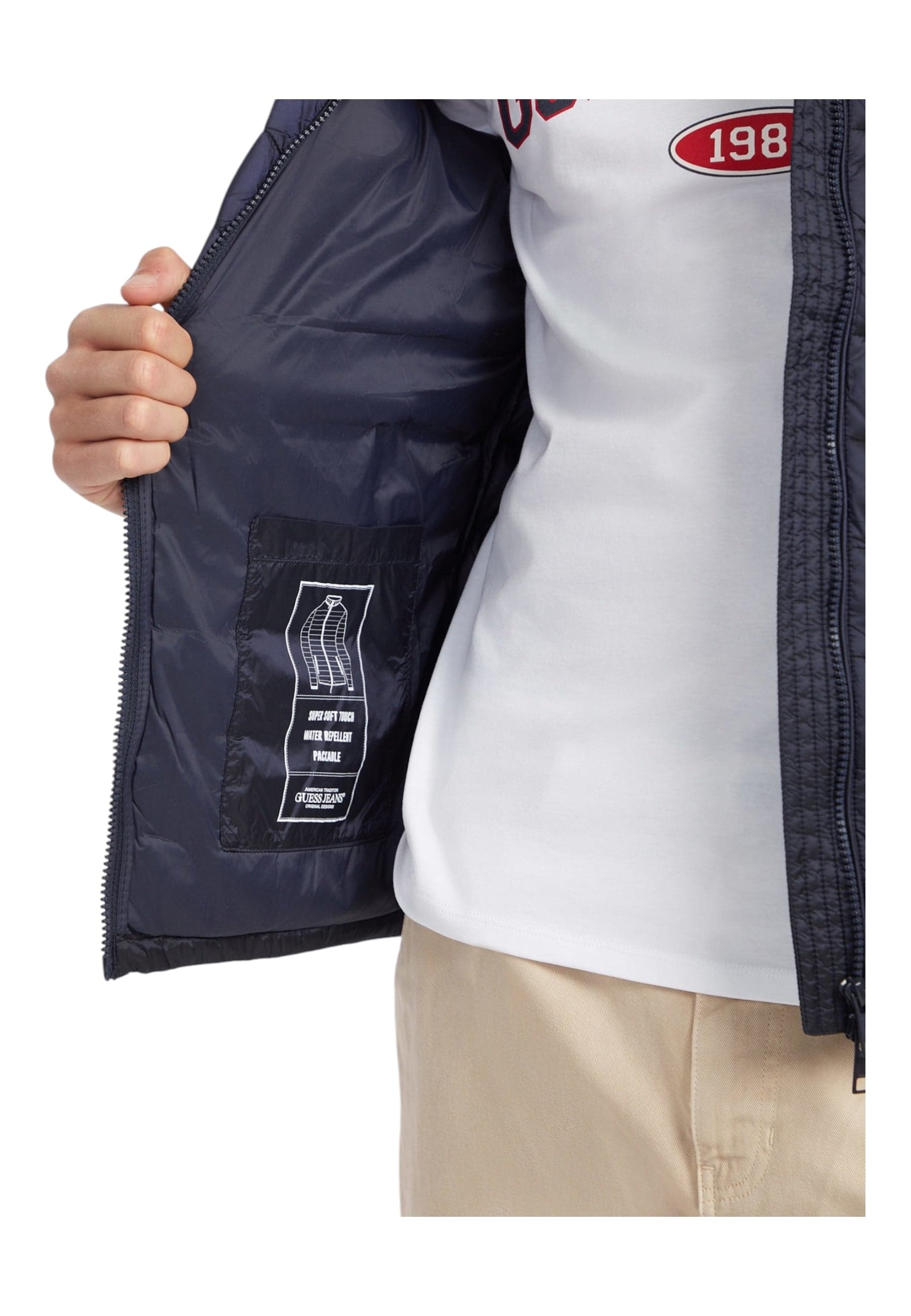 GUESS JEANS Piumino Uomo Guess Jeans Regular Fit da uomo in Giacche Drestige - Casamassima, commercioVirtuoso.it
