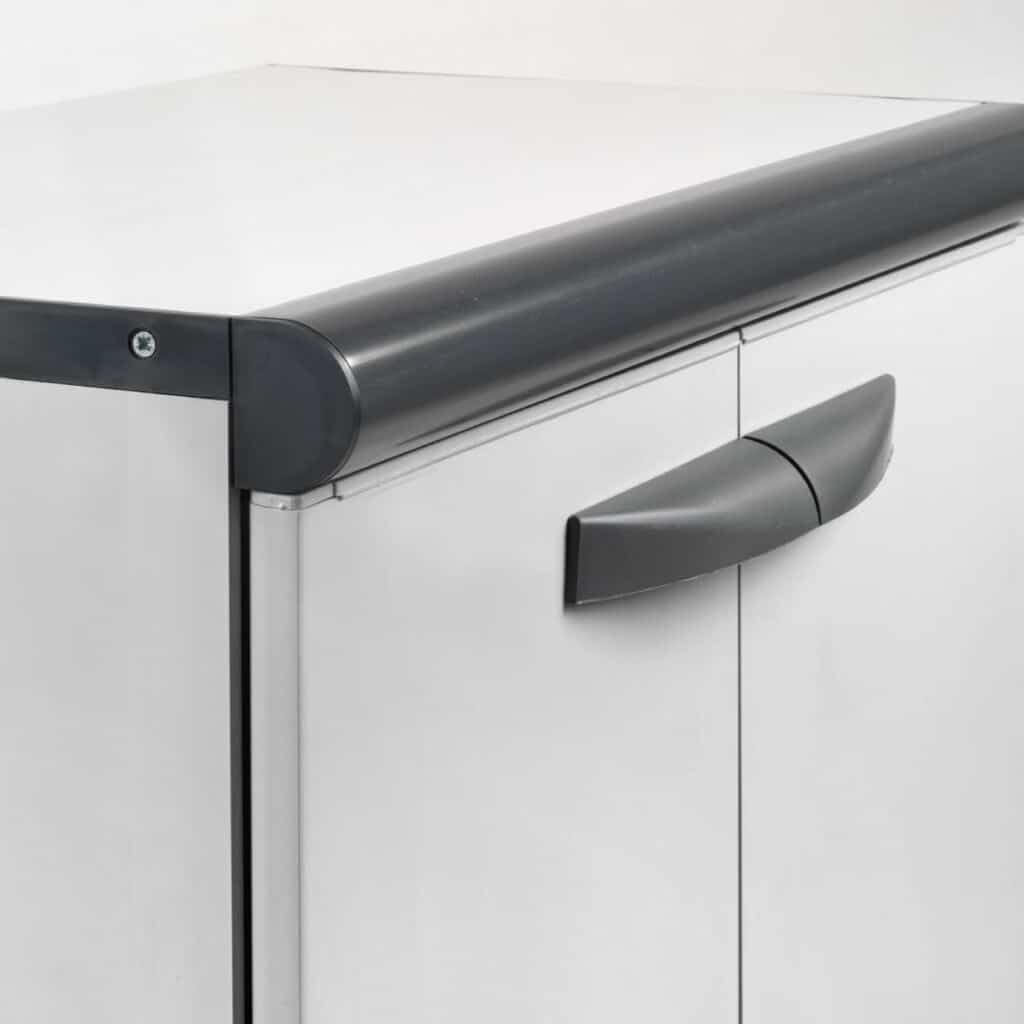 Armadio Basso Tuttopiani 'Scik' Cm 63X39X90,4H - Garofalo in Armadietti e credenze BricoGo - Marano di Napoli, commercioVirtuoso.it