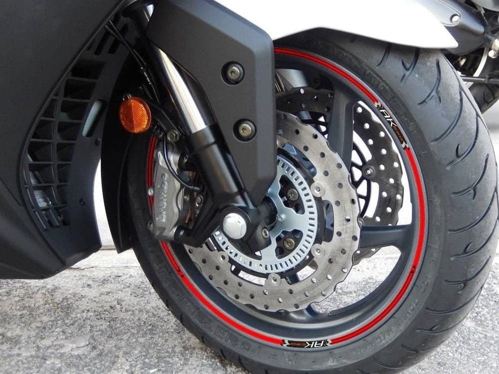 KIT STRISCE ADESIVE per CERCHI compatibili per SCOOTER AK 550 KYMCO AK550 NEW in Decalcomanie adesivi e magneti LabelBike - Bibbiano, commercioVirtuoso.it