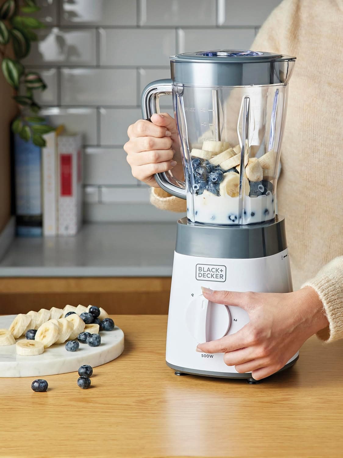 Black+Decker Frullatore Bxjb500E 500 W Con Caraffa In Plastica 1,5 Lt. in Frullatori ad immersione e minipimer BricoGo - Marano di Napoli, commercioVirtuoso.it