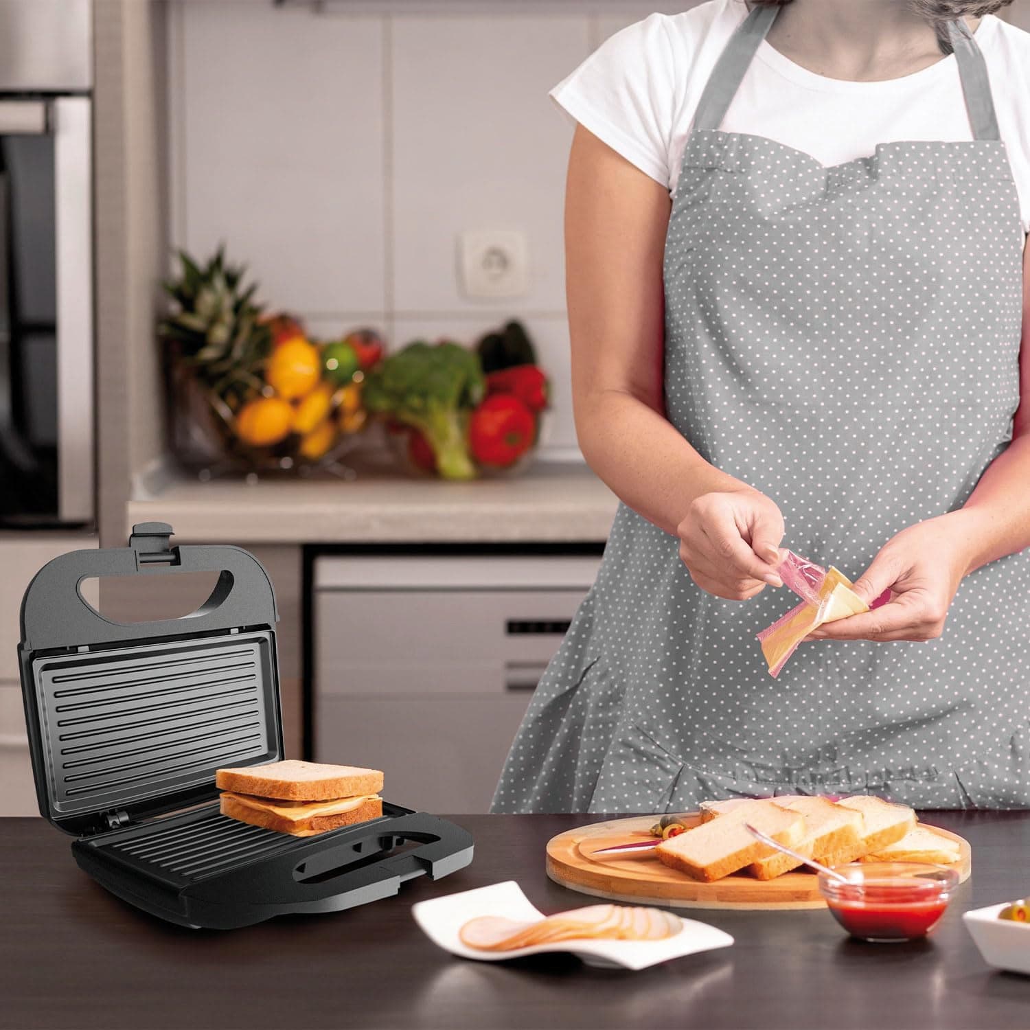 Black+Decker Tostiera Bxsa752E 750 W in  BricoGo - Marano di Napoli, commercioVirtuoso.it