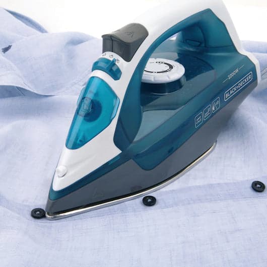 Black+Decker Ferro Da Stiro Bxir2200E 2.200 W - 280 Ml. Piastra In Acciaio Inox in Ferri a vapore BricoGo - Marano di Napoli, commercioVirtuoso.it