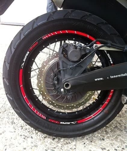 STRISCE ADESIVE per CERCHI 17 -19 POLLICI compatibili MOTO YAMAHA SUPER TENERE in Decalcomanie adesivi e magneti LabelBike - Bibbiano, commercioVirtuoso.it