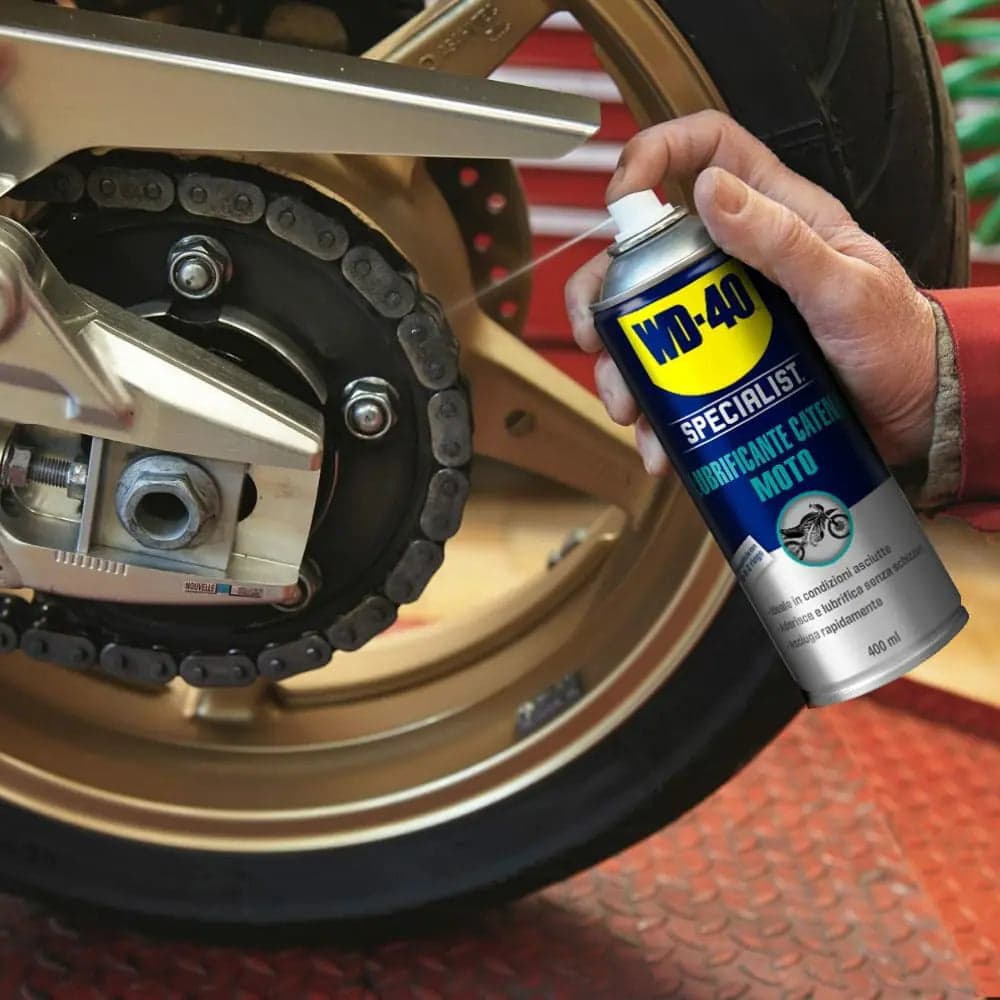 Spray Wd-40 Lubrificante Catena Moto In Condizioni Asciutte Ml. 400 in Grassi e lubrificanti BricoGo - Marano di Napoli, commercioVirtuoso.it
