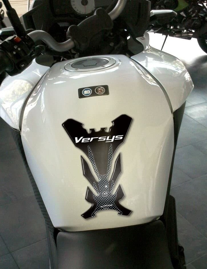 KIT ADESIVI in RESINA GEL 3D PROTEZIONI compatibili per MOTO KAWASAKI VERSYS 650 in Paraserbatoio LabelBike - Bibbiano, commercioVirtuoso.it