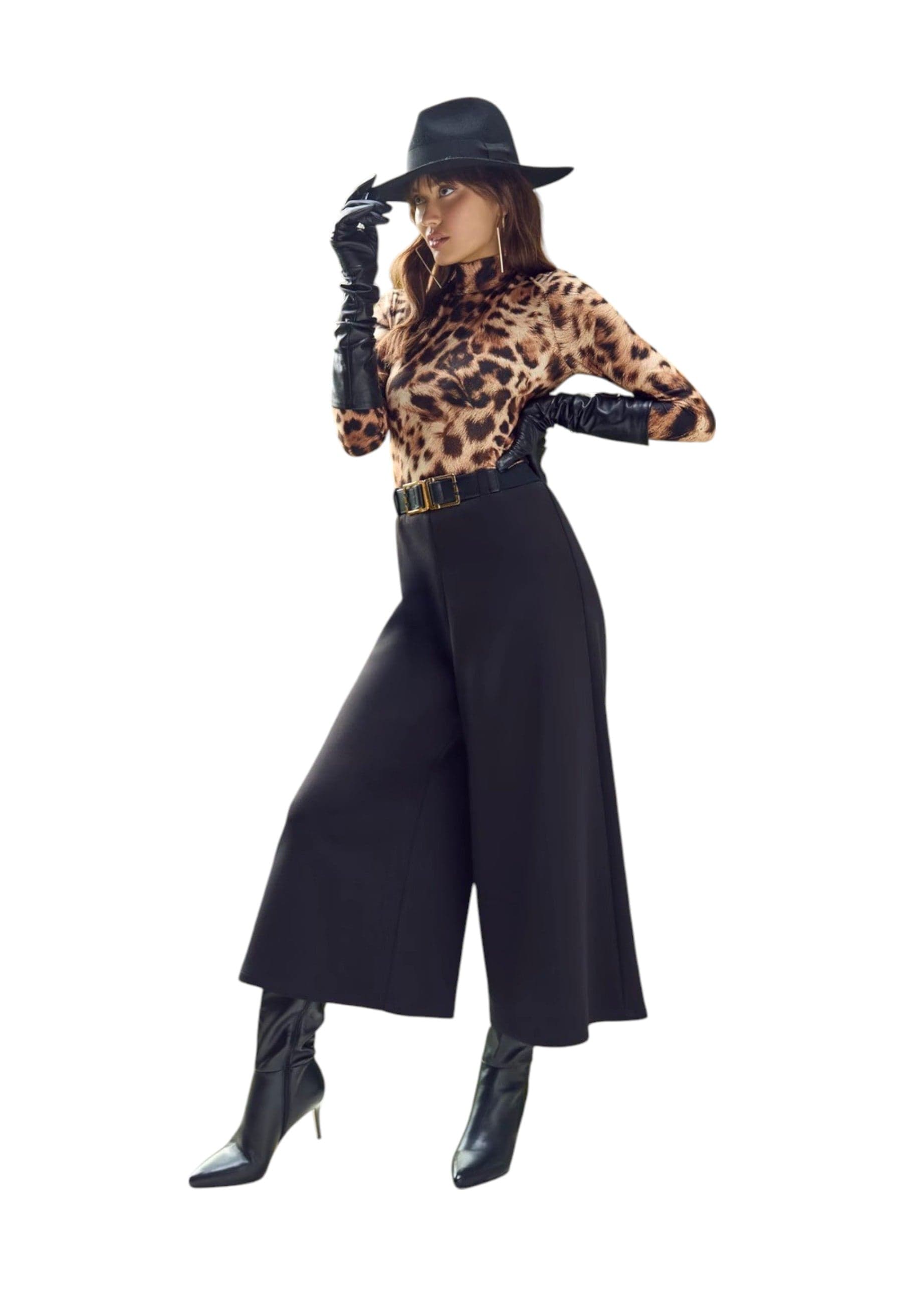 FRANK LYMAN Pantalone con cintura Donna Frank Lyman 253206 cropped da donna in Pantaloni Drestige - Casamassima, commercioVirtuoso.it