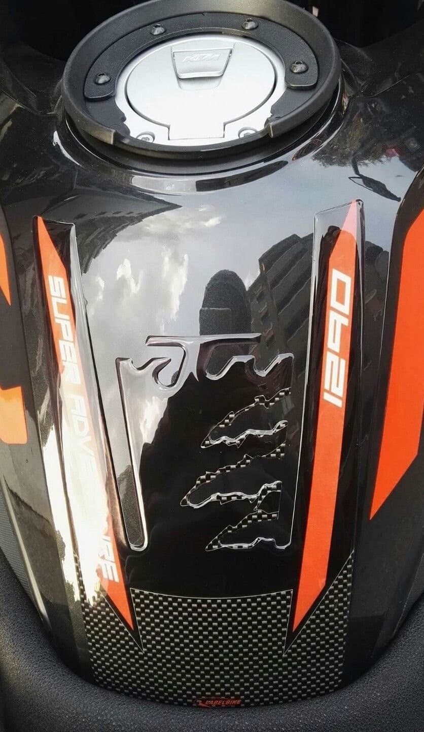 PARASERBATOIO ADESIVO GEL 3D compatibile per MOTO KTM 1290 SUPER ADVENTURE S-R in Paraserbatoio LabelBike - Bibbiano, commercioVirtuoso.it
