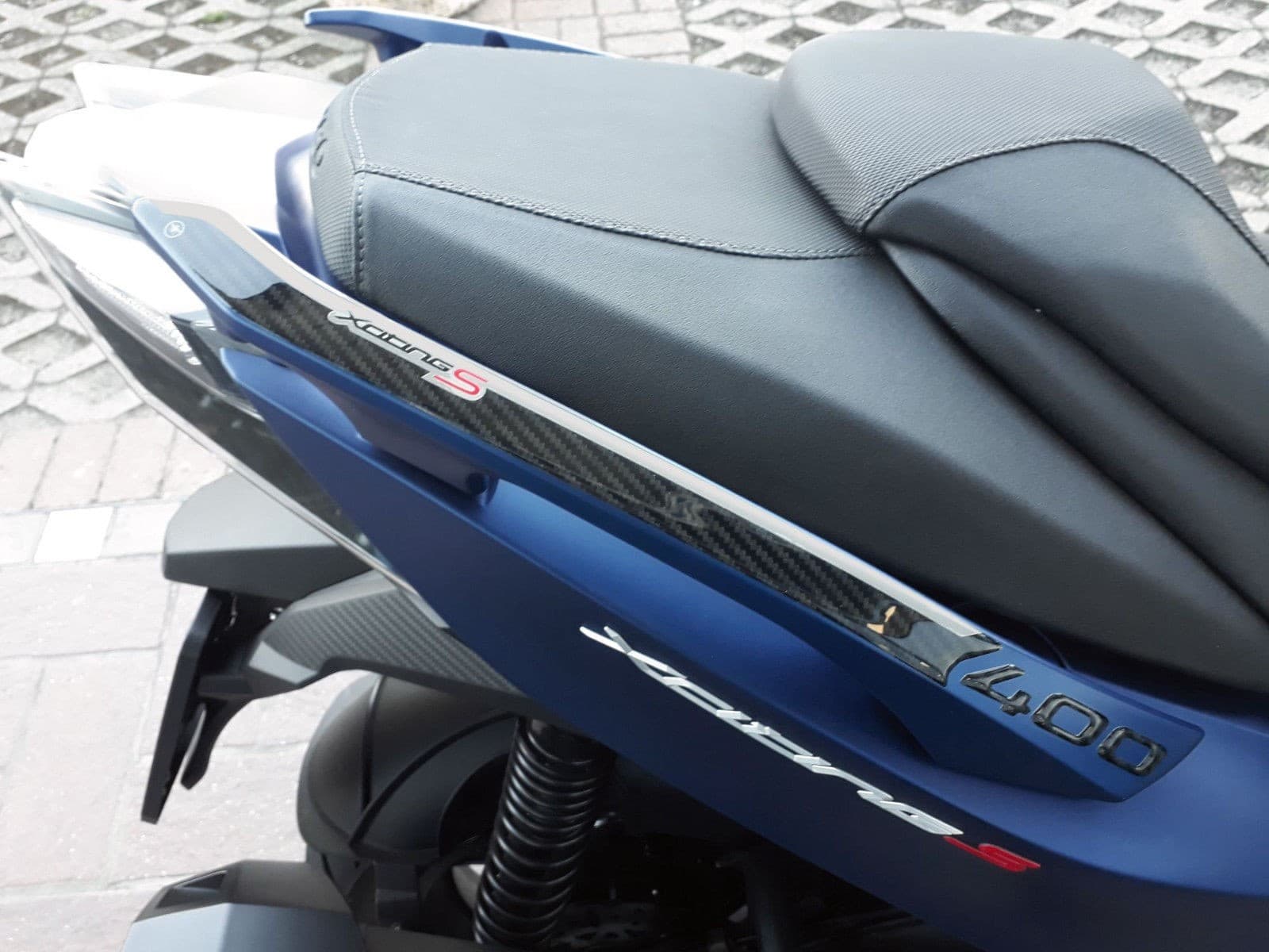 2 ADESIVI 3D PROTEZIONE MANIGLIE compatibili per kymco XCITING S 400 2018-2023 in Decalcomanie adesivi e magneti LabelBike - Bibbiano, commercioVirtuoso.it