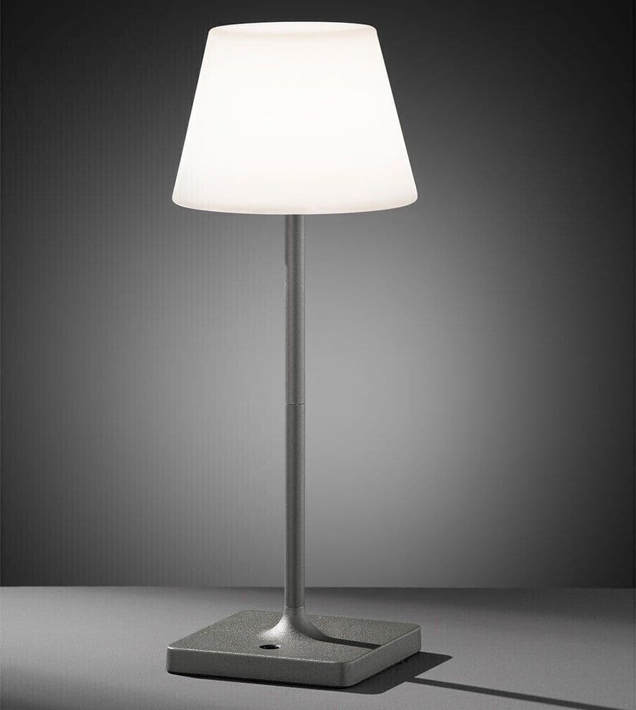 Lampada da tavolo senza fili ricaricabile, LED Eye-Protect, Corpo in Alluminio in Lampade da tavolo e abat-jour CL Store - Battipaglia, commercioVirtuoso.it