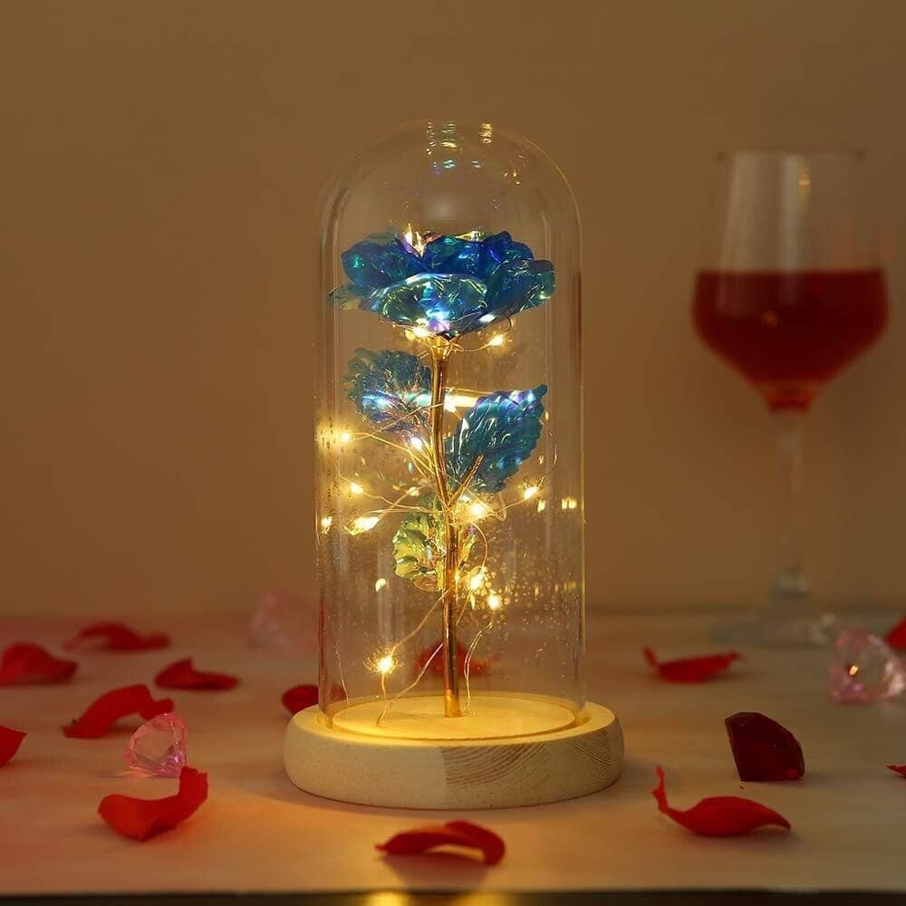 Rosa blu in lamina d'oro con luce a LED in base in legno con cupola di vetro in Fiori artificiali CL Store - Battipaglia, commercioVirtuoso.it