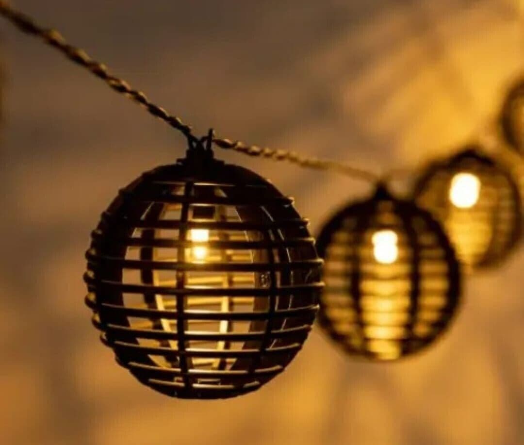 Luci solari da giardino nere con 10 lanterne in corda di canapa naturale in Catene luminose CL Store - Battipaglia, commercioVirtuoso.it
