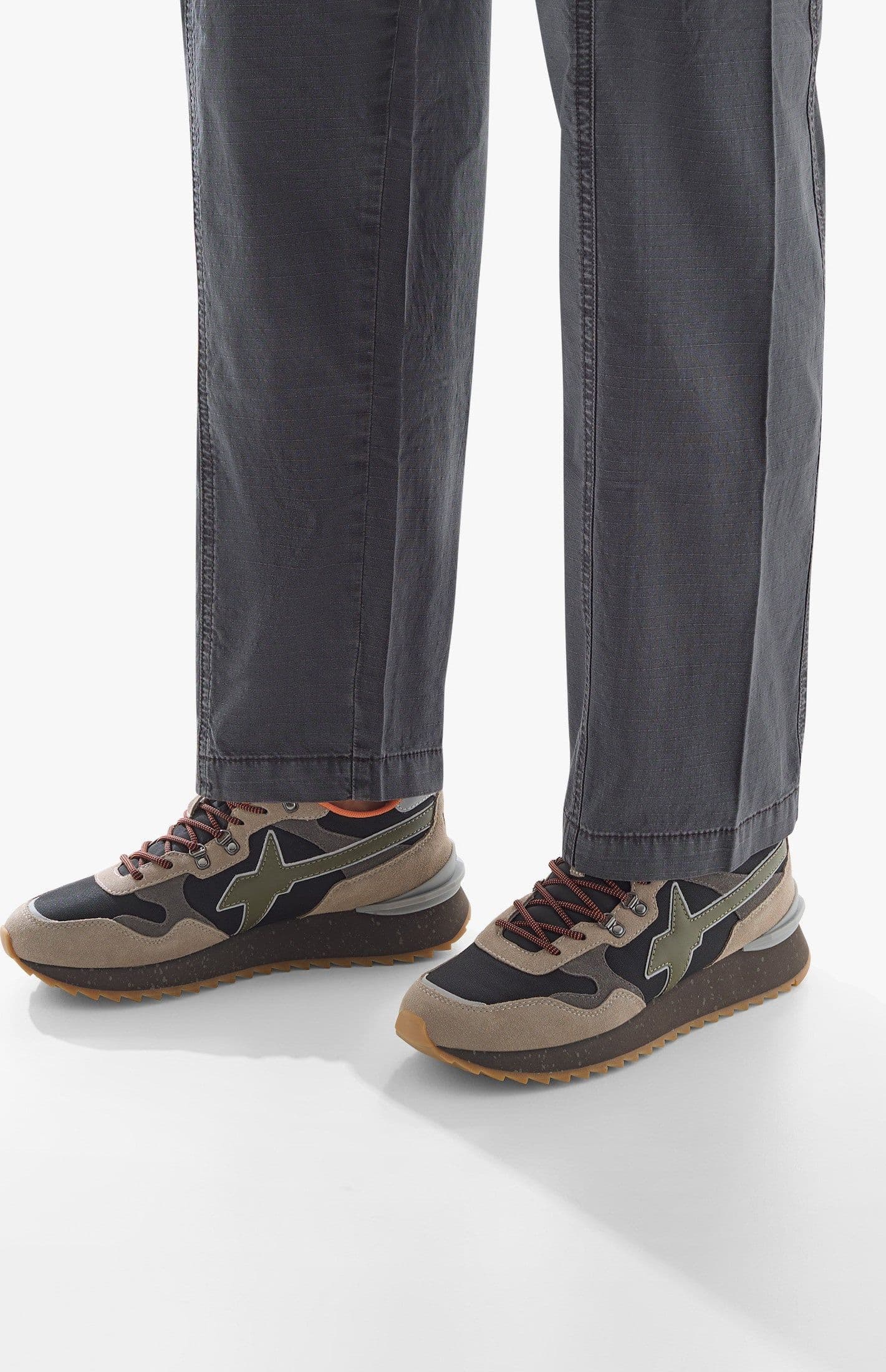 W6YZ Sneakers Uomo YAK-M 2015185421D74 tortora-nero da uomo in Sneaker casual Drestige - Casamassima, commercioVirtuoso.it