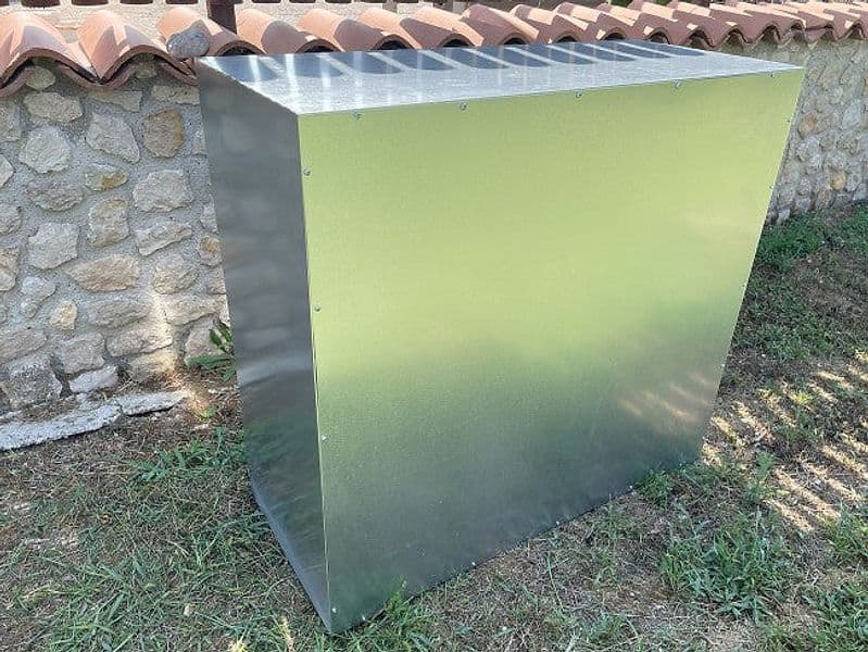 Cassetta Da Esterno Per 2 Bombole Gas Da 15 Kg In Lamiera Zincata – 90X98X42 Cm in Armadi a chiave BricoGo - Marano di Napoli, commercioVirtuoso.it