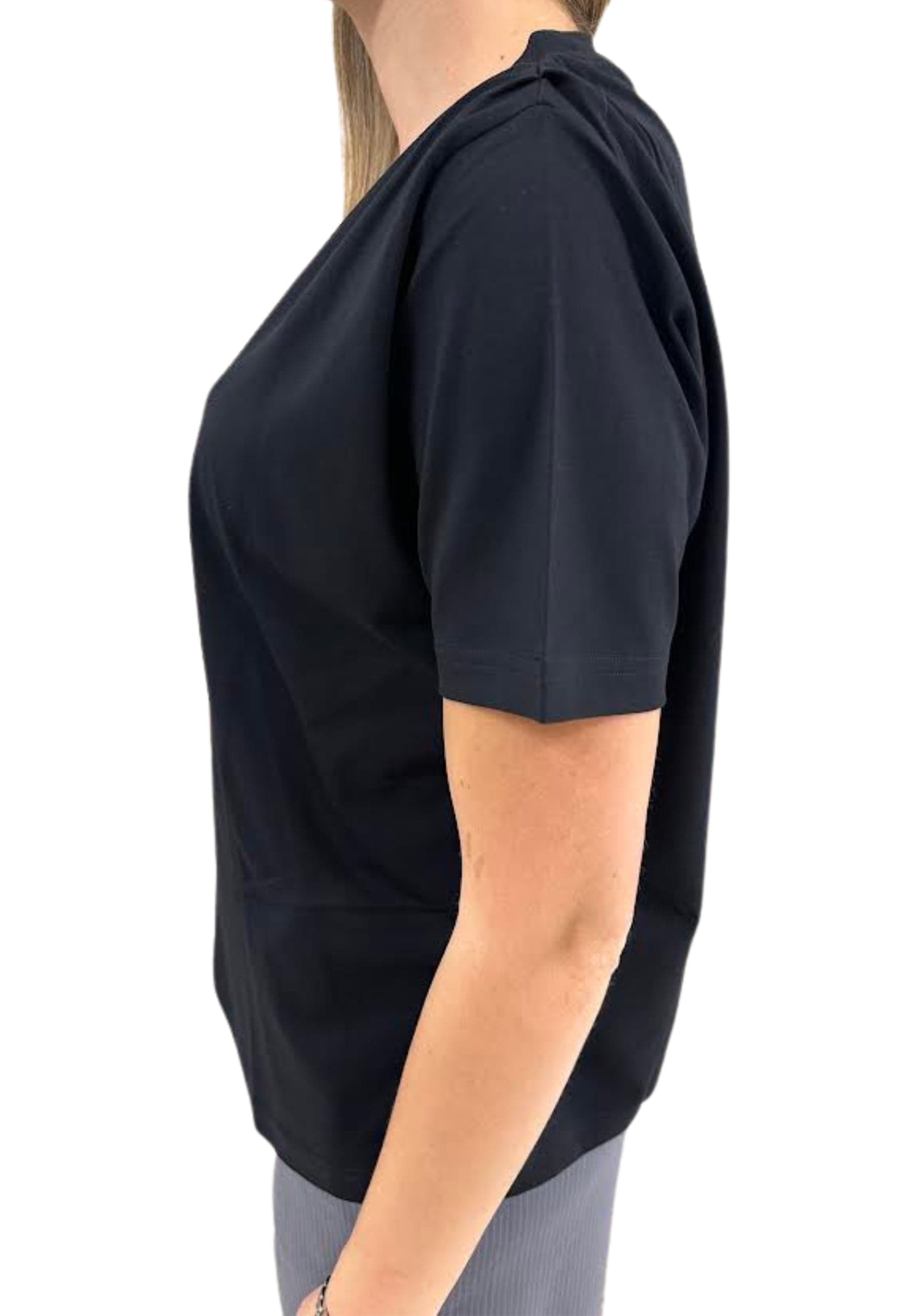 Liviana Conti T-SHIRT ELETTRA Donna CON DETTAGLIO GIOIELLO da donna in T-shirt Drestige - Casamassima, commercioVirtuoso.it