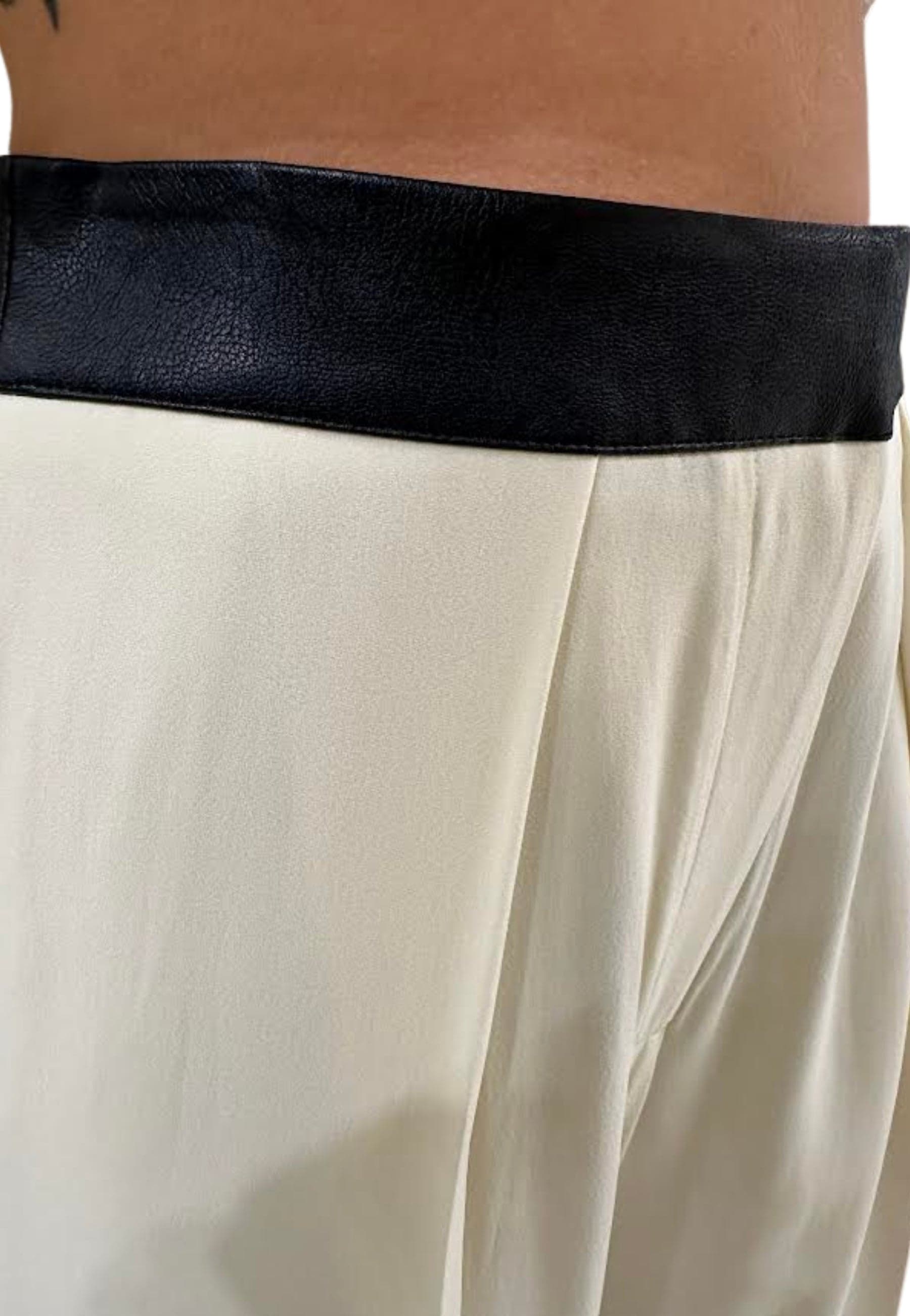 Liviana Conti PANTALONE MAVIS Donna mandorla da donna in Pantaloni Drestige - Casamassima, commercioVirtuoso.it