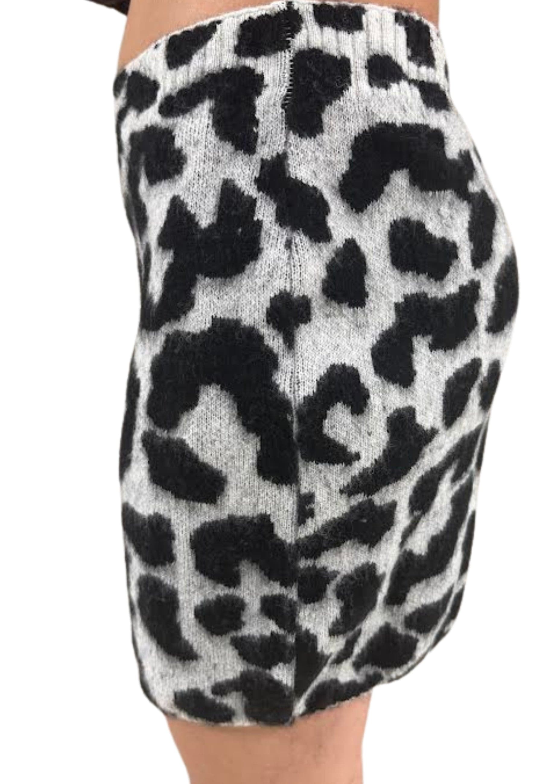 AKEP GONNA bianca e nera Donna Akep Leopardata da donna in Gonne Drestige - Casamassima, commercioVirtuoso.it