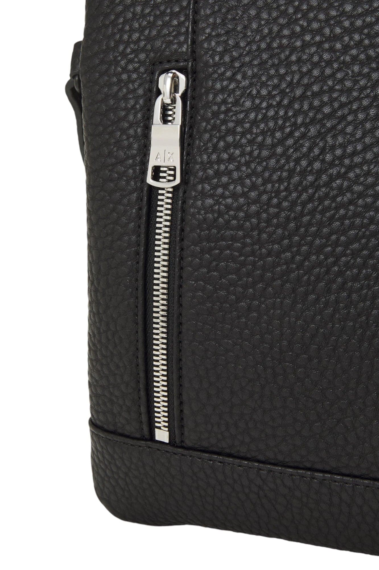 Armani Exchange WRISTLET CASE Uomo armani exchange 958543cc828-00020 Nero da uomo in  Drestige - Casamassima, commercioVirtuoso.it