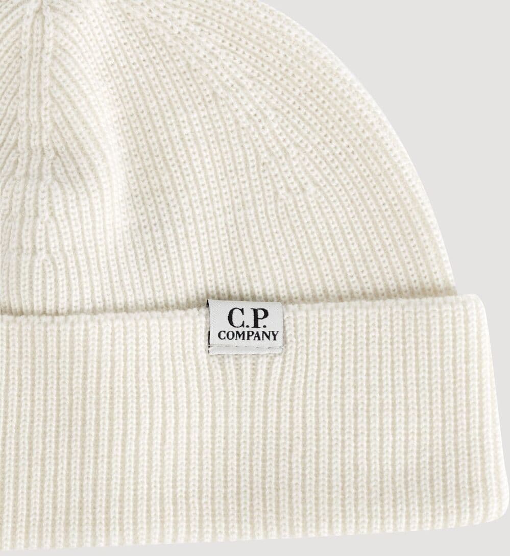C.P. Company RE-WOOL SHORT BEANIE da uomo in Berretti in maglia Drestige - Casamassima, commercioVirtuoso.it