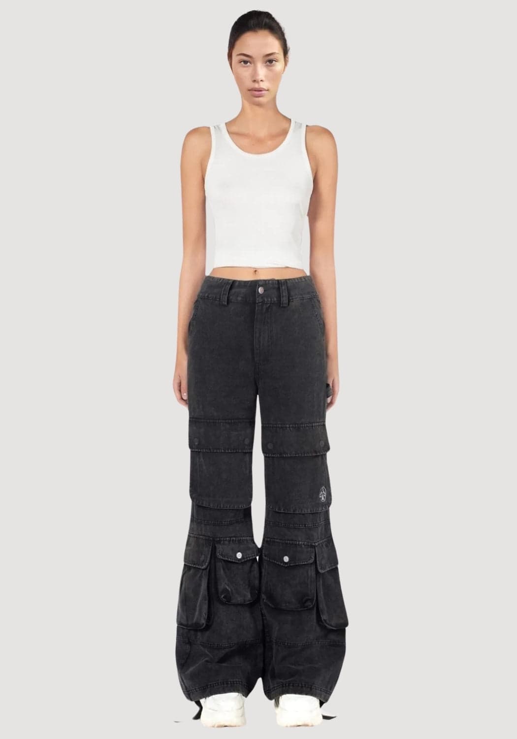 UNTITLED ARTWORKS CARGO PANTS WIDE BLACK da donna in Pantaloni Drestige - Casamassima, commercioVirtuoso.it