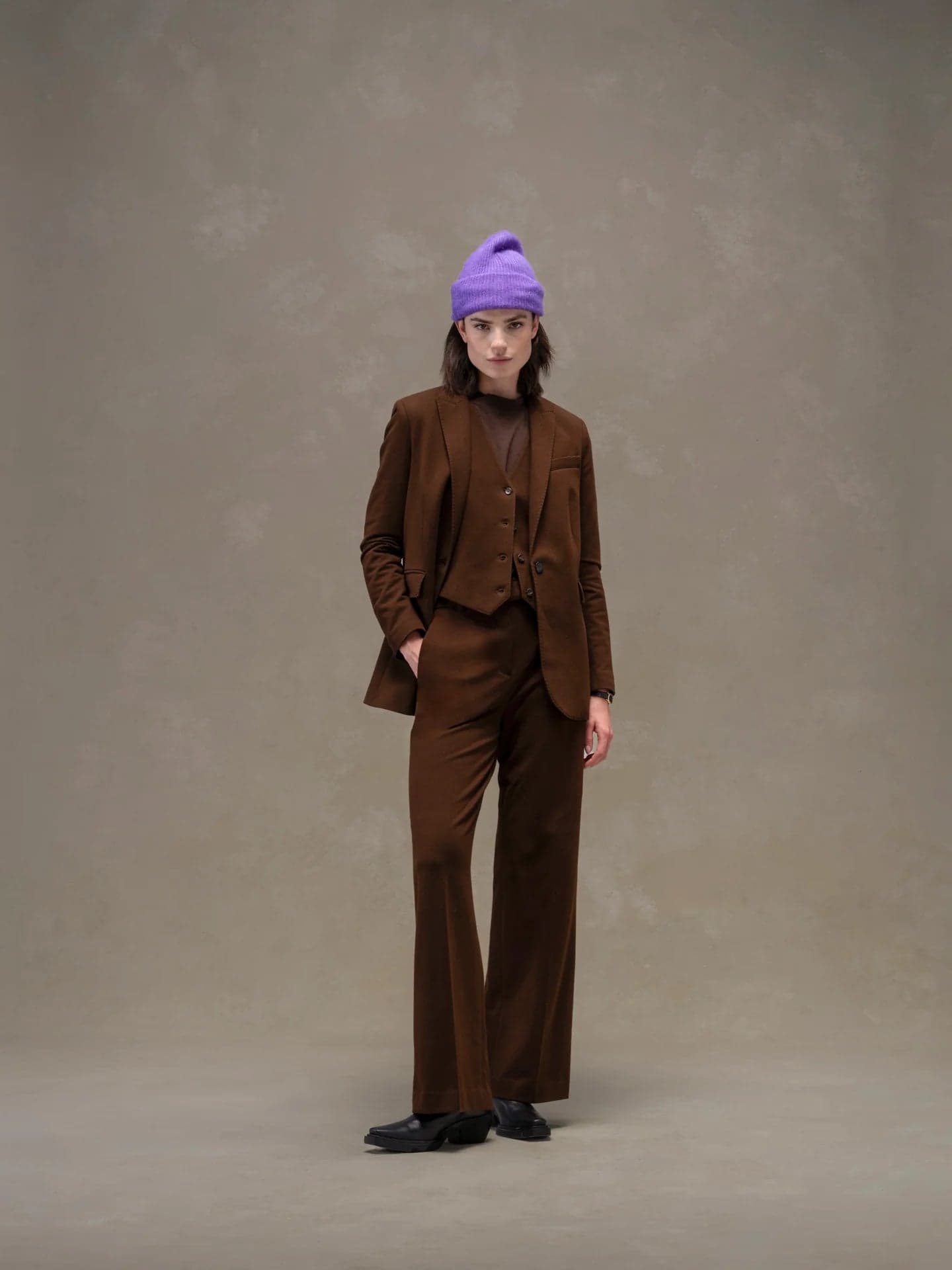 Circolo 1901 Pantalone masculine cashmere touch Donna FD3604 da donna in Pantaloni Drestige - Casamassima, commercioVirtuoso.it