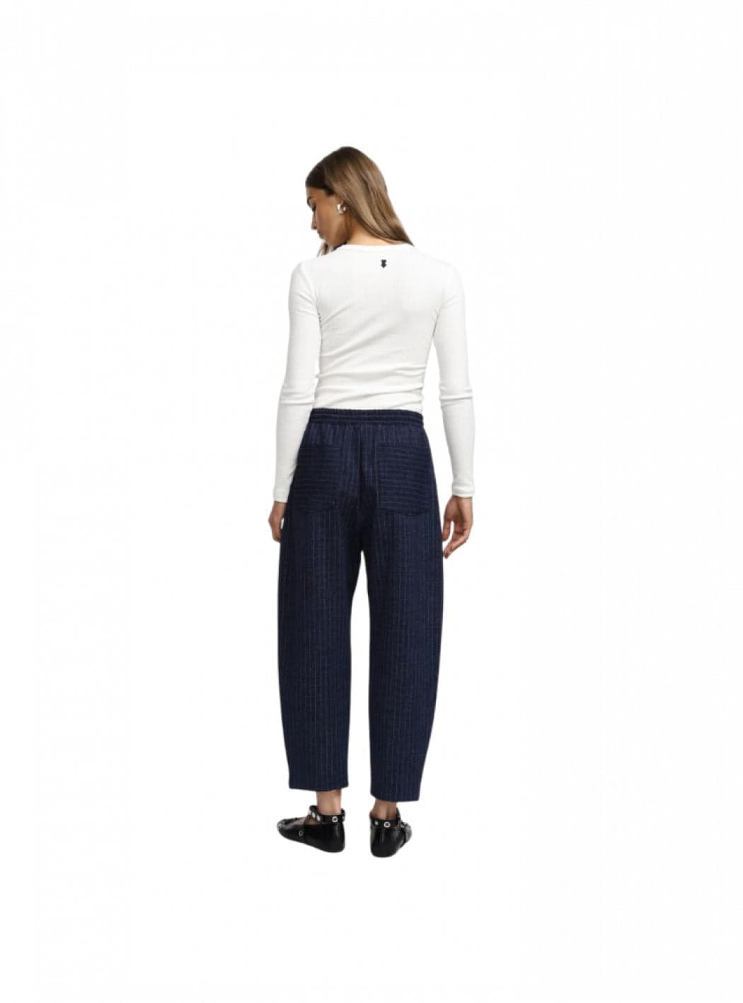PLEASE Pantaloni Donna Please P3K1DLH000 da donna in Pantaloni Drestige - Casamassima, commercioVirtuoso.it