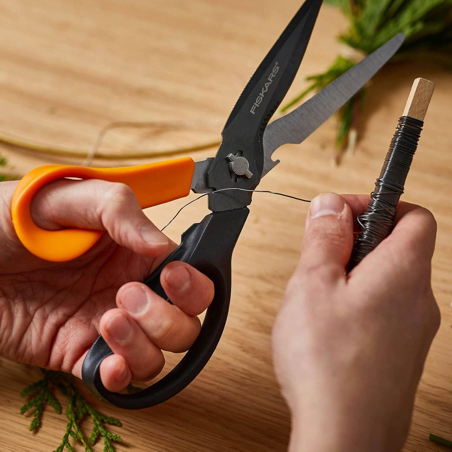 Forbice Multiuso 'Solid Sp341' 23 Cm - Fiskars in Forbici e cesoie per potatura BricoGo - Marano di Napoli, commercioVirtuoso.it