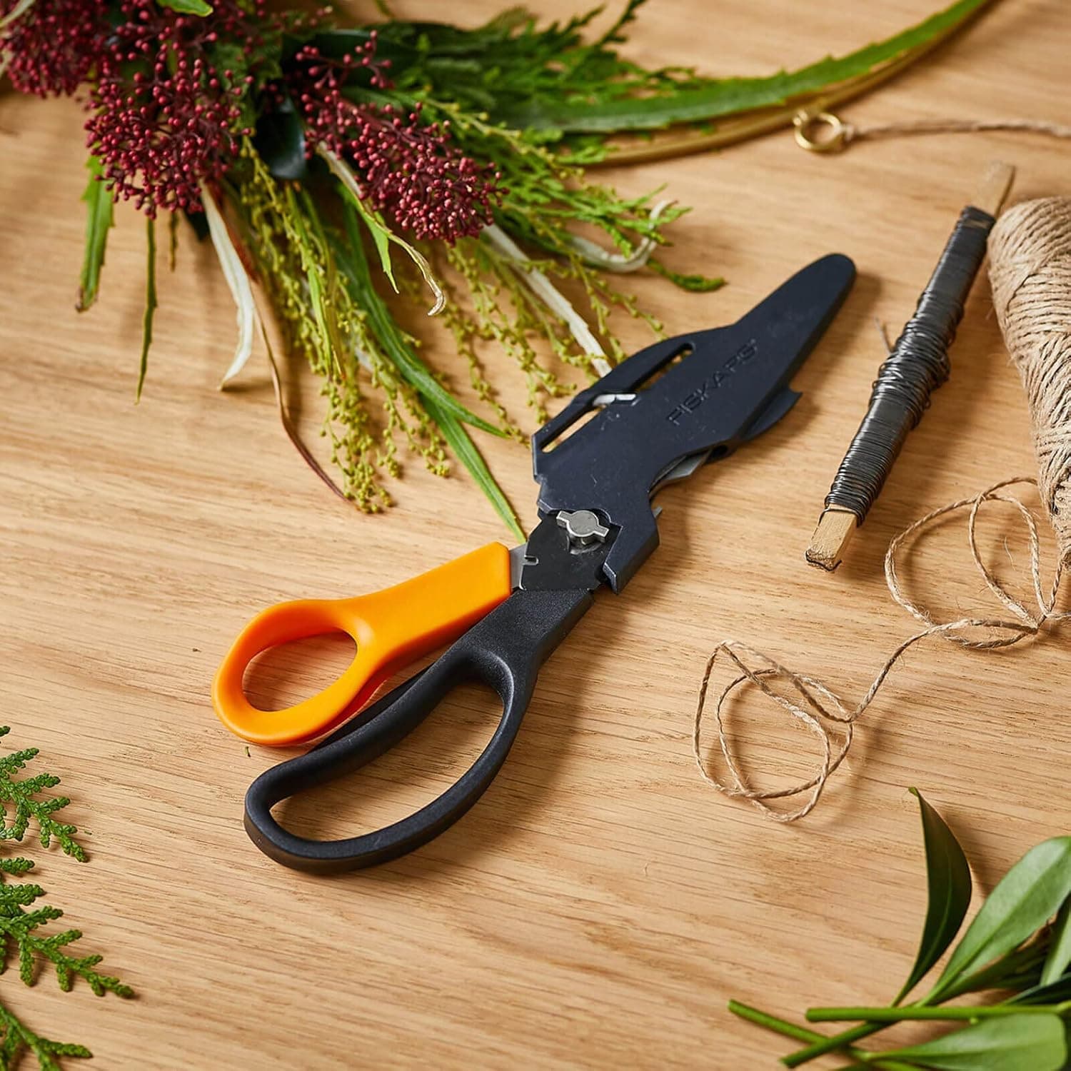 Forbice Multiuso 'Solid Sp341' 23 Cm - Fiskars in Forbici e cesoie per potatura BricoGo - Marano di Napoli, commercioVirtuoso.it