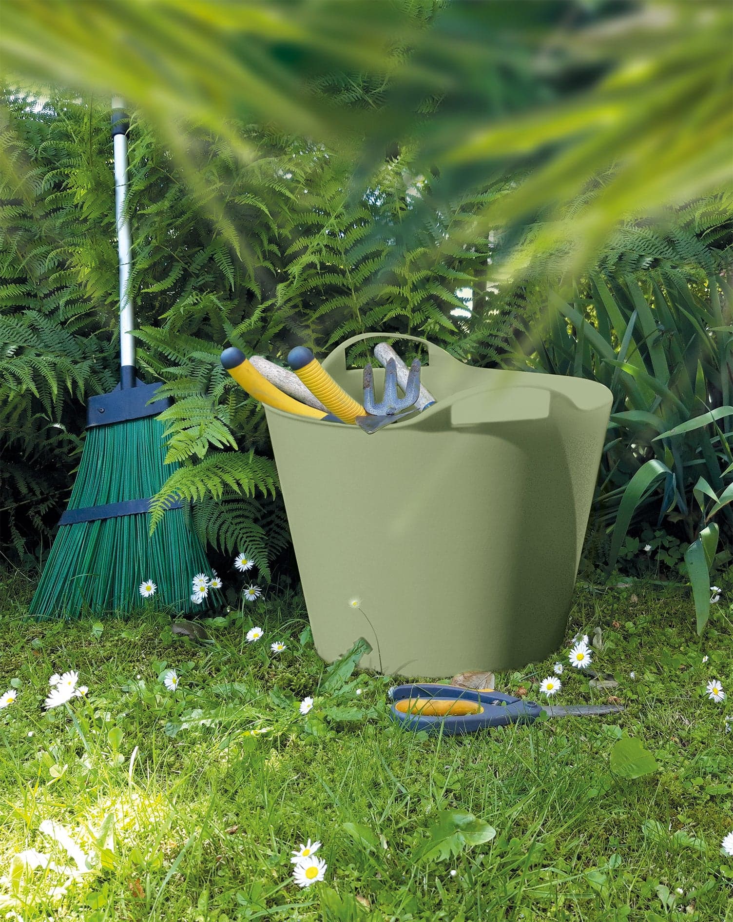 Secchio Contenitore Multiuso 'Flex-Bag' Ø 46 Cm - 43 Lt Verde - Artplast in Secchi BricoGo - Marano di Napoli, commercioVirtuoso.it