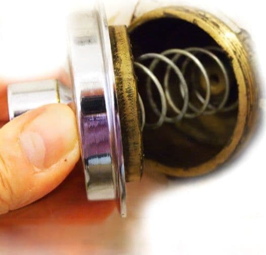Molla Di Ricambio Per Pulsante Cassette Di Scarico Modelli Catis E Rio in Vasi WC BricoGo - Marano di Napoli, commercioVirtuoso.it