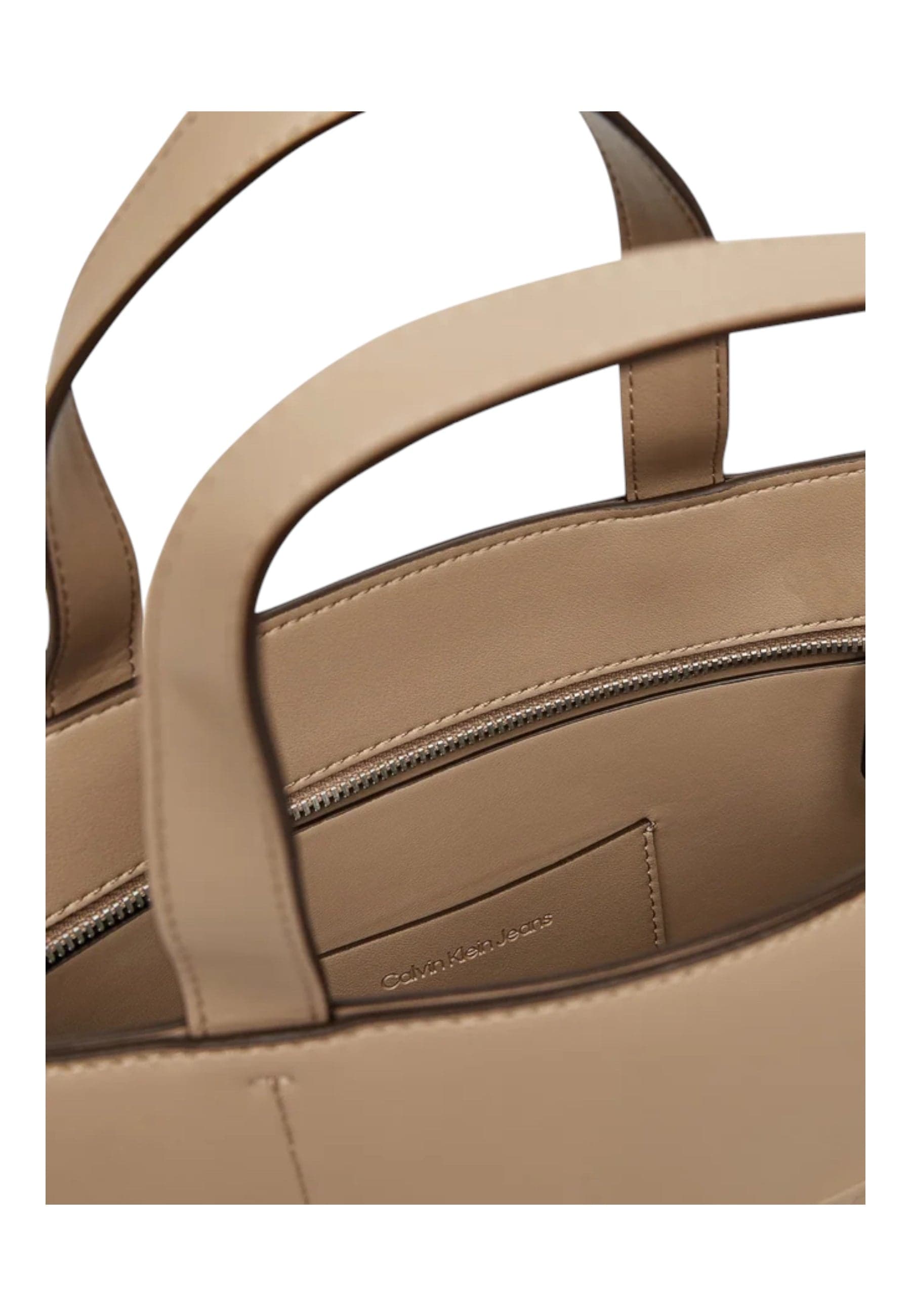 CALVIN KLEIN JEANS Borsa a mano Donna Calvin Klein Jeans da donna in Borse a tracolla Drestige - Casamassima, commercioVirtuoso.it