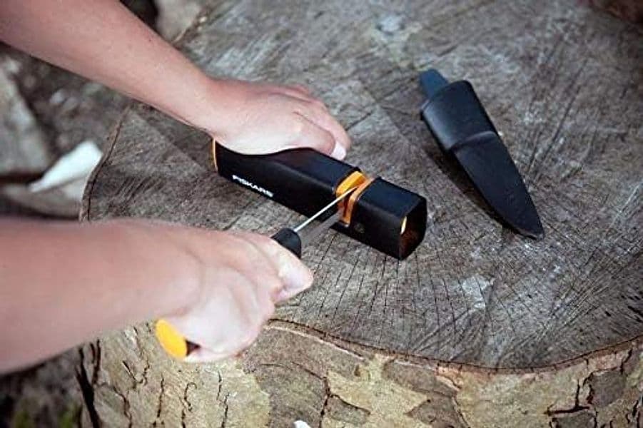 Affilalama Xsharp Per Asce E Coltelli Mm.165 (120740) Fiskars in Affilacoltelli manuali BricoGo - Marano di Napoli, commercioVirtuoso.it