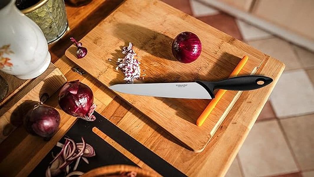 Fiskars Coltello Cucina Essential Lama Cm. 21 in Set di coltelli da cucina BricoGo - Marano di Napoli, commercioVirtuoso.it