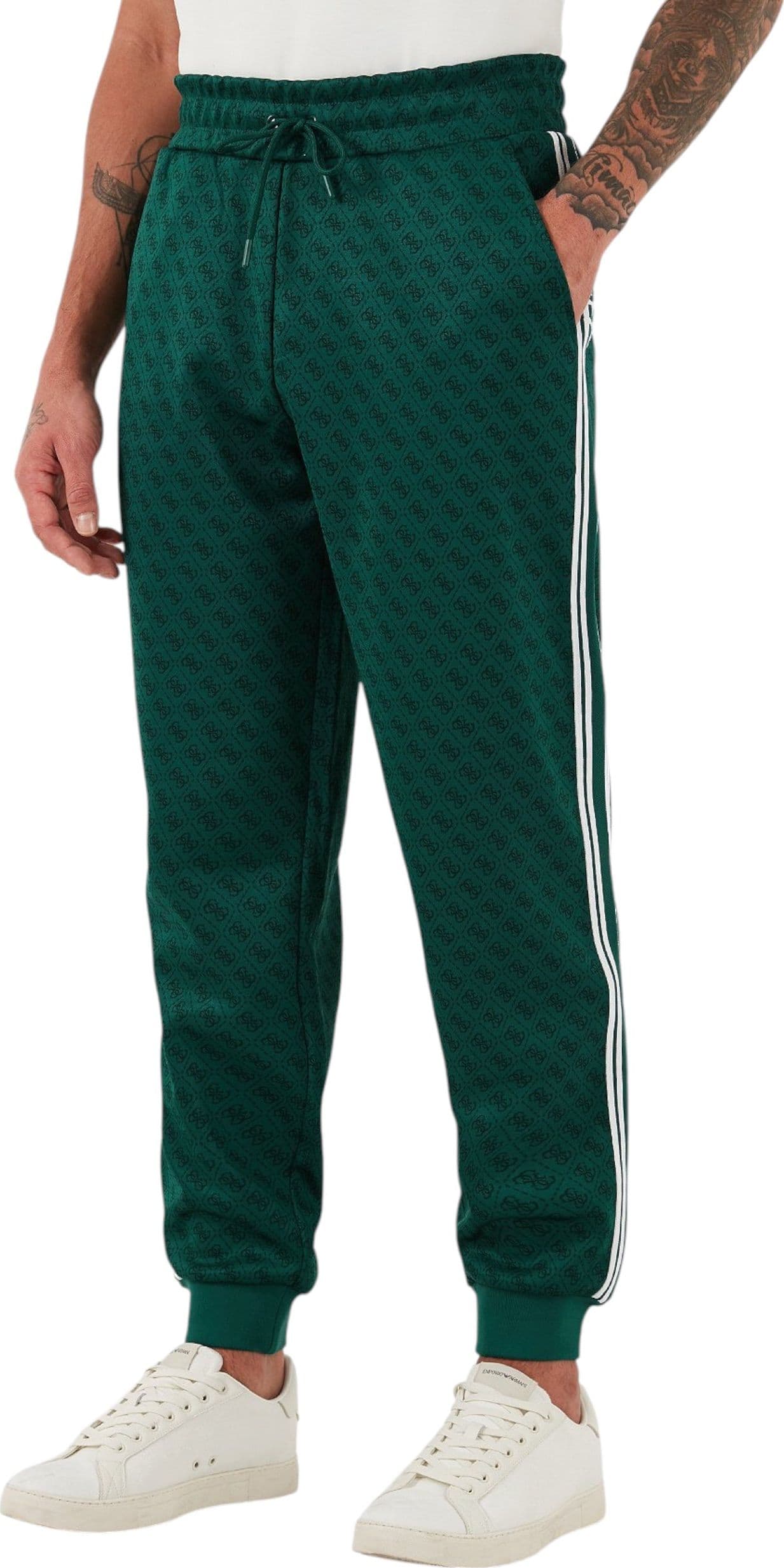GUESS ACTIVEWEAR Pantaloni Jogger Uomo Guess Activewear da uomo in Pantaloni sportivi Drestige - Casamassima, commercioVirtuoso.it