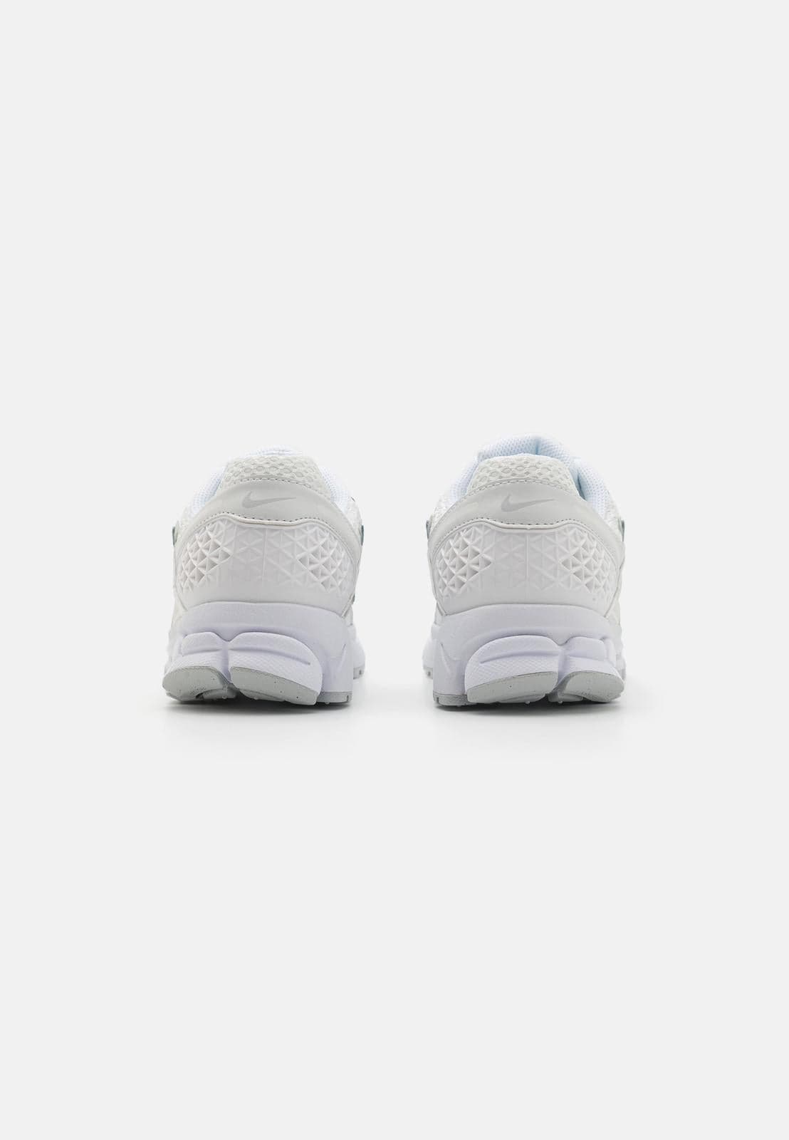 Nike Zoom Vomero 5 da donna in Scarpe da corsa su strada Drestige - Casamassima, commercioVirtuoso.it