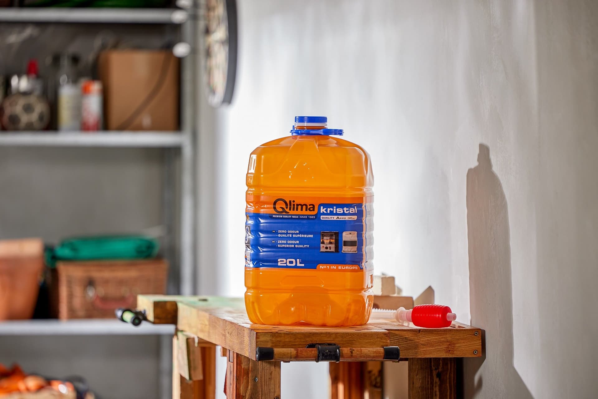 Combustibile Liquido Inodore Per Stufe A Combustibile Isoparaffina Qualità A+++ Tanica 20 Litri Qlima in Accessori BricoGo - Marano di Napoli, commercioVirtuoso.it