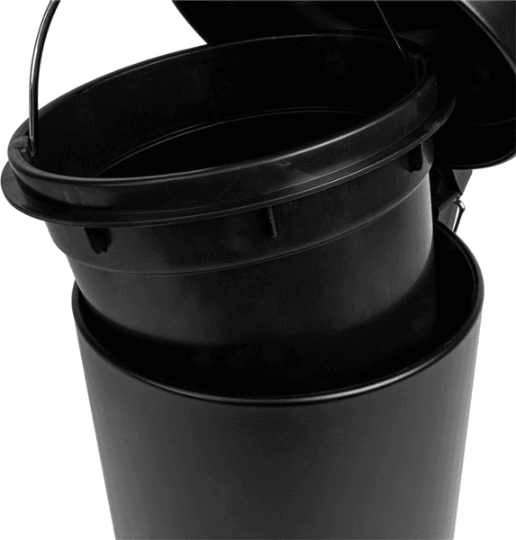 Pattumiera Fresia- Nera Lt. 5 Diam.20,5 X H. 28- Dh- Pezzi 1 in Pattumiere da cucina BricoGo - Marano di Napoli, commercioVirtuoso.it
