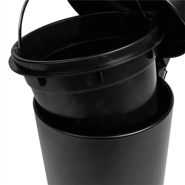 Pattumiera Fresia- Nera Lt. 5 Diam.20,5 X H. 28- Dh- Pezzi 1 in Pattumiere da cucina BricoGo - Marano di Napoli, commercioVirtuoso.it