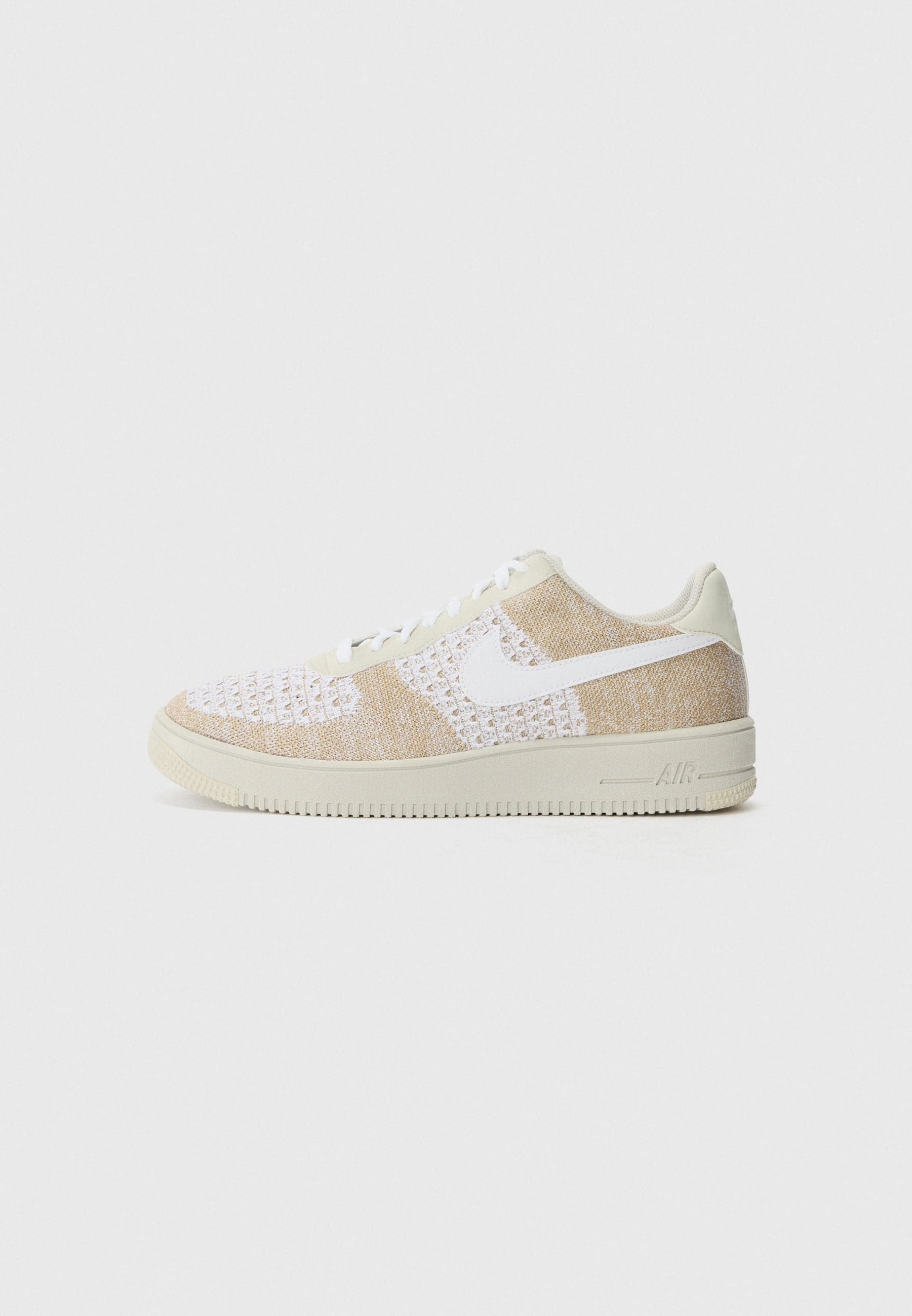 Nike NIKE_AIR_FORCE_1_FLYKNIT_20 da uomo in Scarpe da corsa su strada Drestige - Casamassima, commercioVirtuoso.it