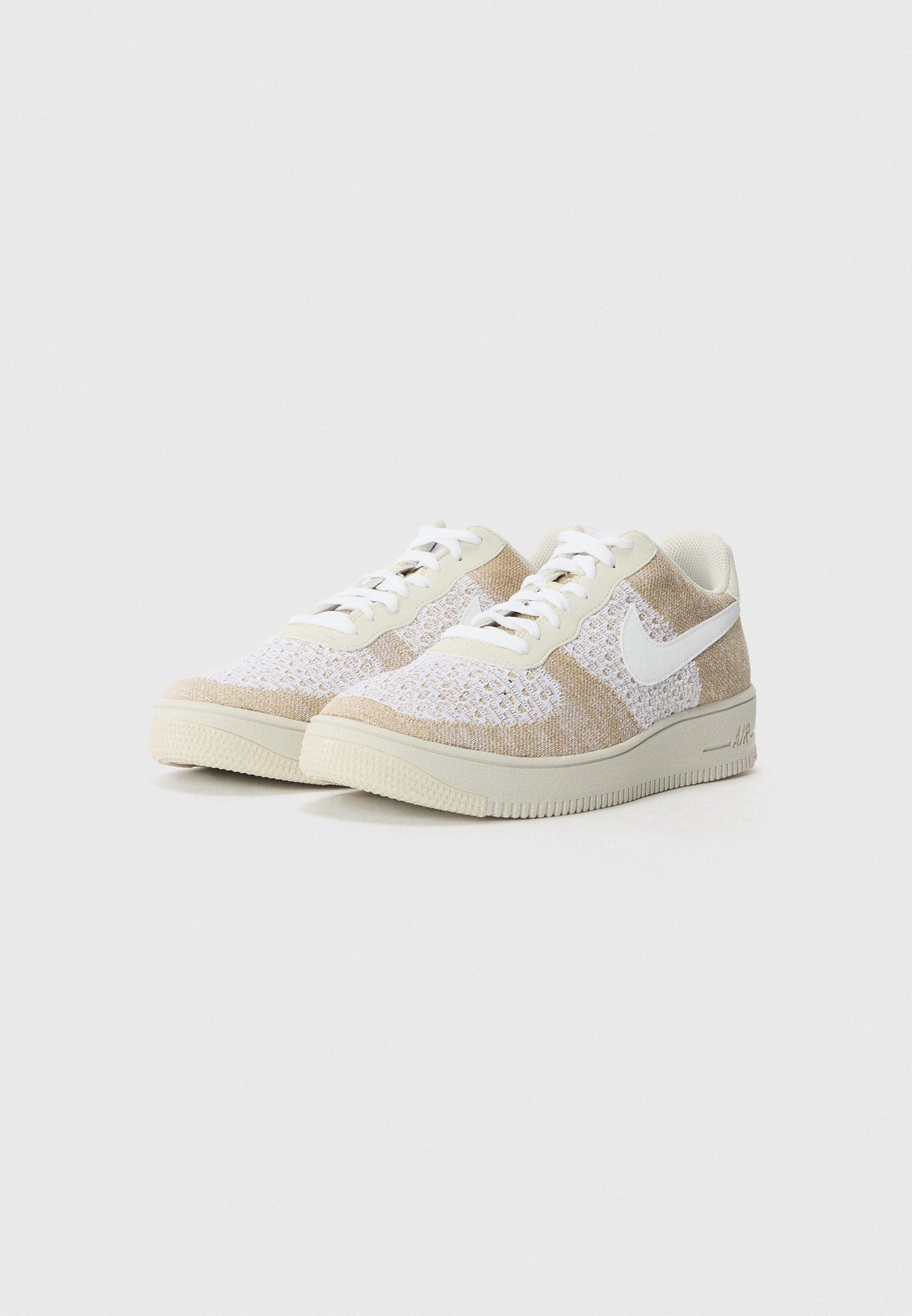 Nike NIKE_AIR_FORCE_1_FLYKNIT_20 da uomo in Scarpe da corsa su strada Drestige - Casamassima, commercioVirtuoso.it