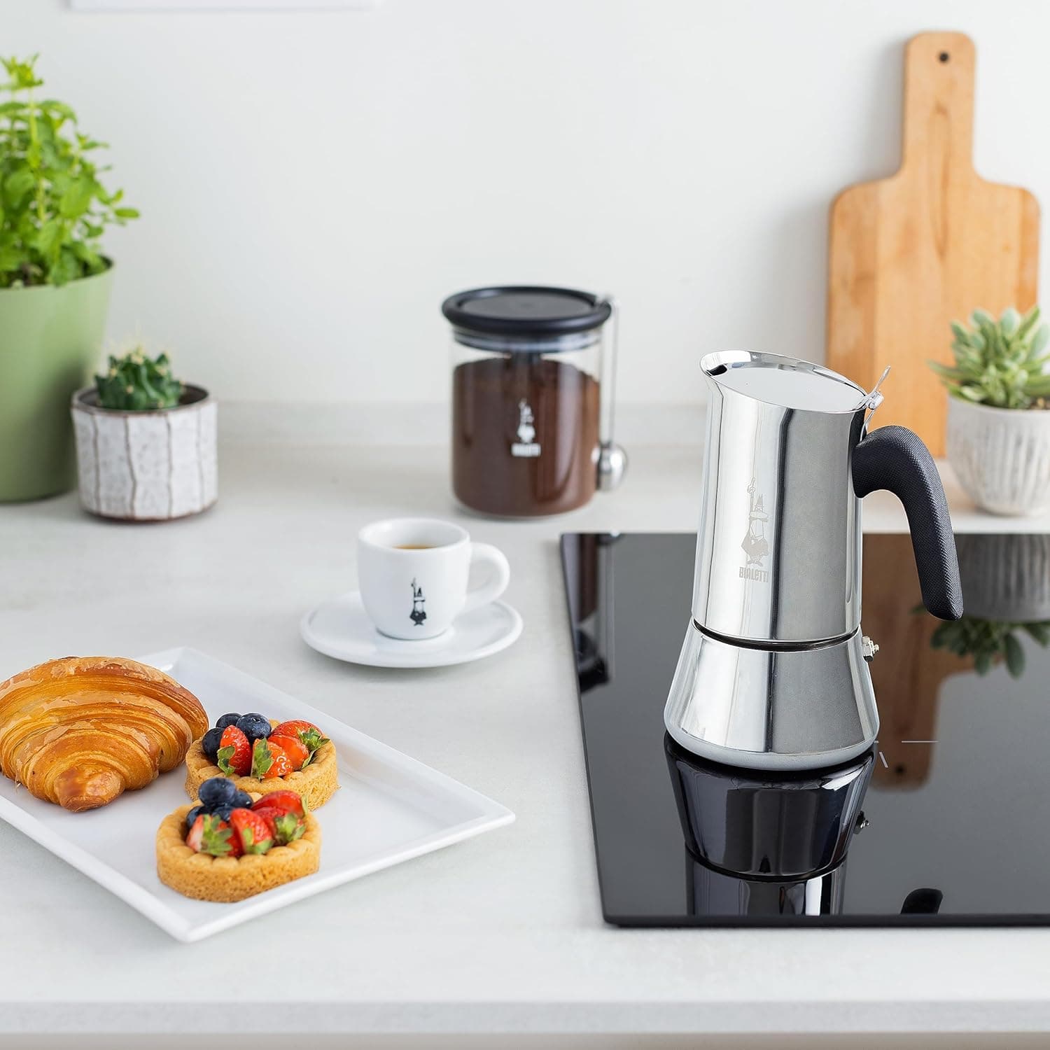 Caffettiera Venus 4 Tazze In Acciaio Inox Lucido E Satinato Compatibile Con Induzione Made In Italy Bialetti in Moke e caffettiere BricoGo - Marano di Napoli, commercioVirtuoso.it