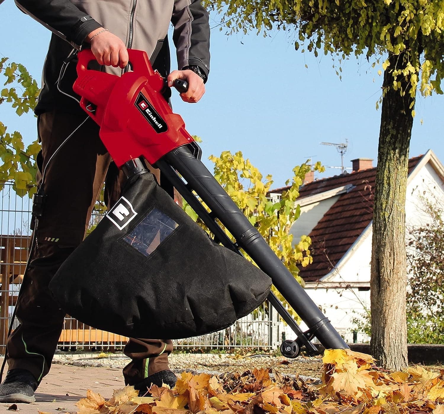 Aspiratore Soffiatore Elettrico 3000W Con Funzione Trituratore Sacco 40L E Regolazione Velocità Gc-El 3024 E Einhell in Aspirafoglie BricoGo - Marano di Napoli, commercioVirtuoso.it