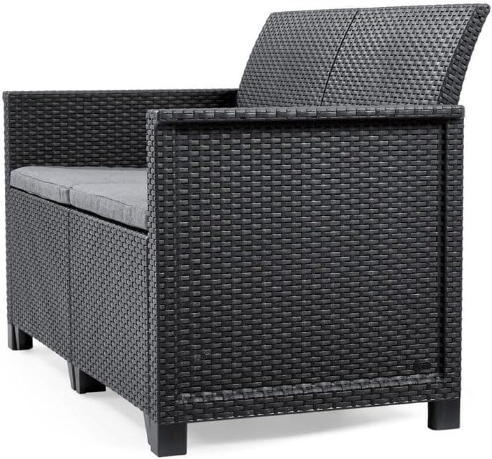 Salottino Da Esterno Emma Lounge Set 4 Pezzi In Resina Effetto Rattan Colore Graphite Con Divano, 2 Poltrone E Tavolino Contenitore Keter in Divani BricoGo - Marano di Napoli, commercioVirtuoso.it