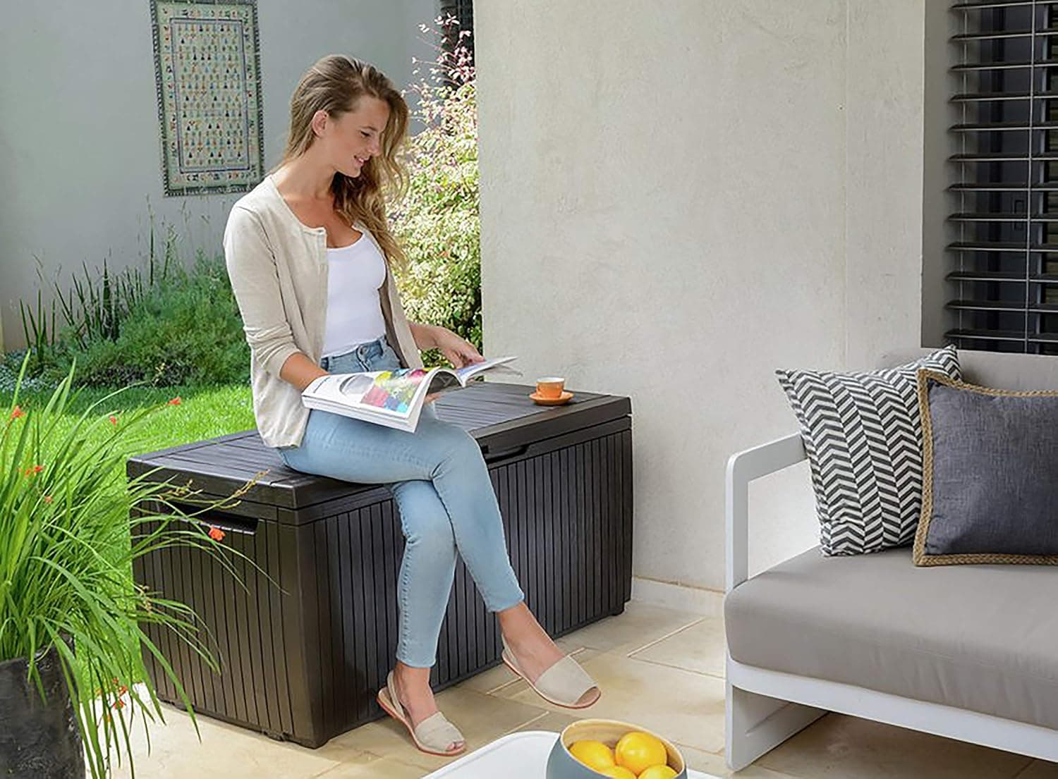 Cassapanca Da Giardino Springwood 305 Litri In Resina Effetto Legno Colore Brown Lucchettabile E Utilizzabile Come Seduta Keter in Bauli e contenitori BricoGo - Marano di Napoli, commercioVirtuoso.it