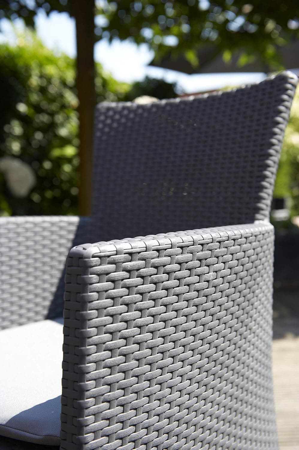 Salottino Da Giardino 3 Pezzi Con 2 Poltrone E Tavolino Contenitore Effetto Rattan Colore Grafite Iowa Balcony Keter in Divanetti BricoGo - Marano di Napoli, commercioVirtuoso.it