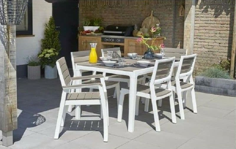 Tavolo Da Giardino In Polipropilene Effetto Legno Colore Bianco E Cappuccino Modello Harmony Keter in Tavoli standard BricoGo - Marano di Napoli, commercioVirtuoso.it