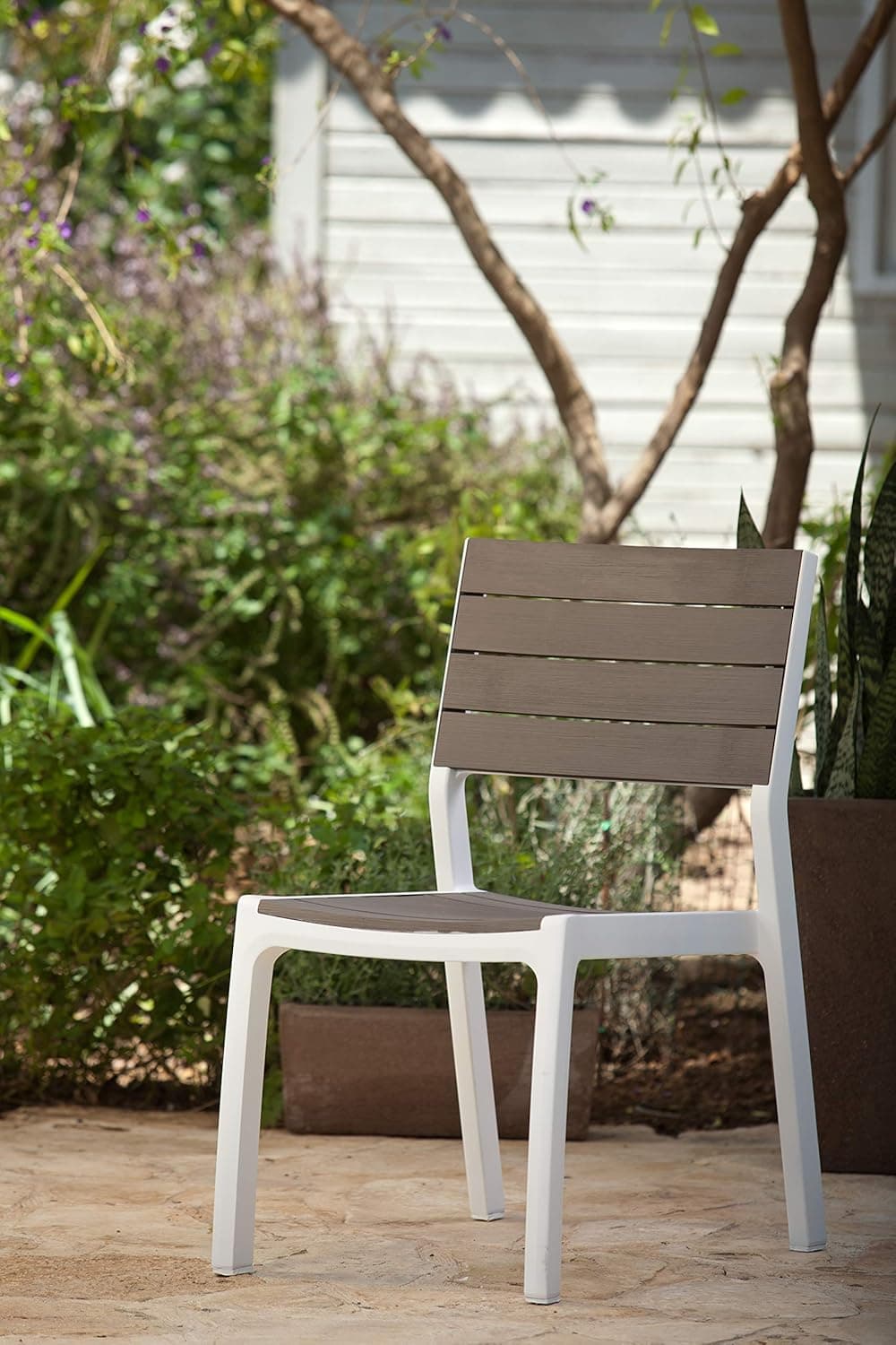 Sedia Da Giardino In Polipropilene Effetto Rattan E Doghe Legno Colore Bianco E Cappuccino Harmony Keter in Sedie per tavolo da giardino BricoGo - Marano di Napoli, commercioVirtuoso.it